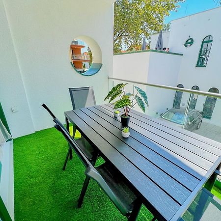 שיופוק Villa Bauhaus Labi Garden Wellness Apartman מראה חיצוני תמונה