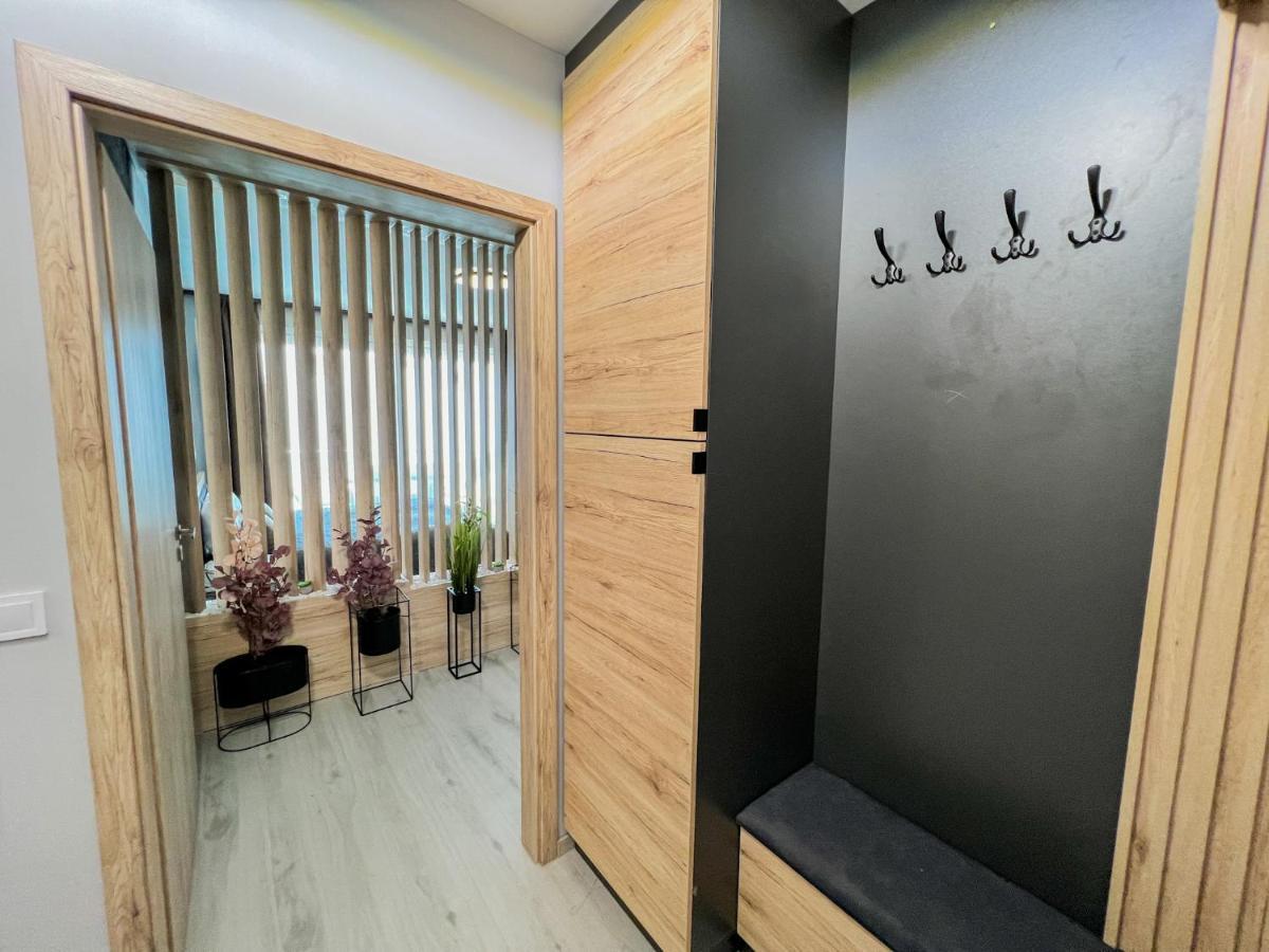 שיופוק Villa Bauhaus Labi Garden Wellness Apartman מראה חיצוני תמונה