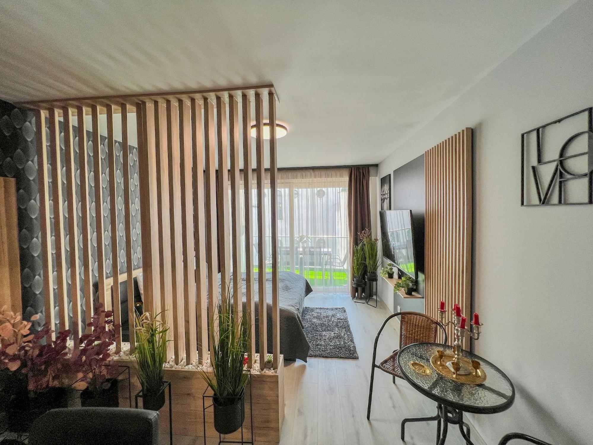 שיופוק Villa Bauhaus Labi Garden Wellness Apartman מראה חיצוני תמונה